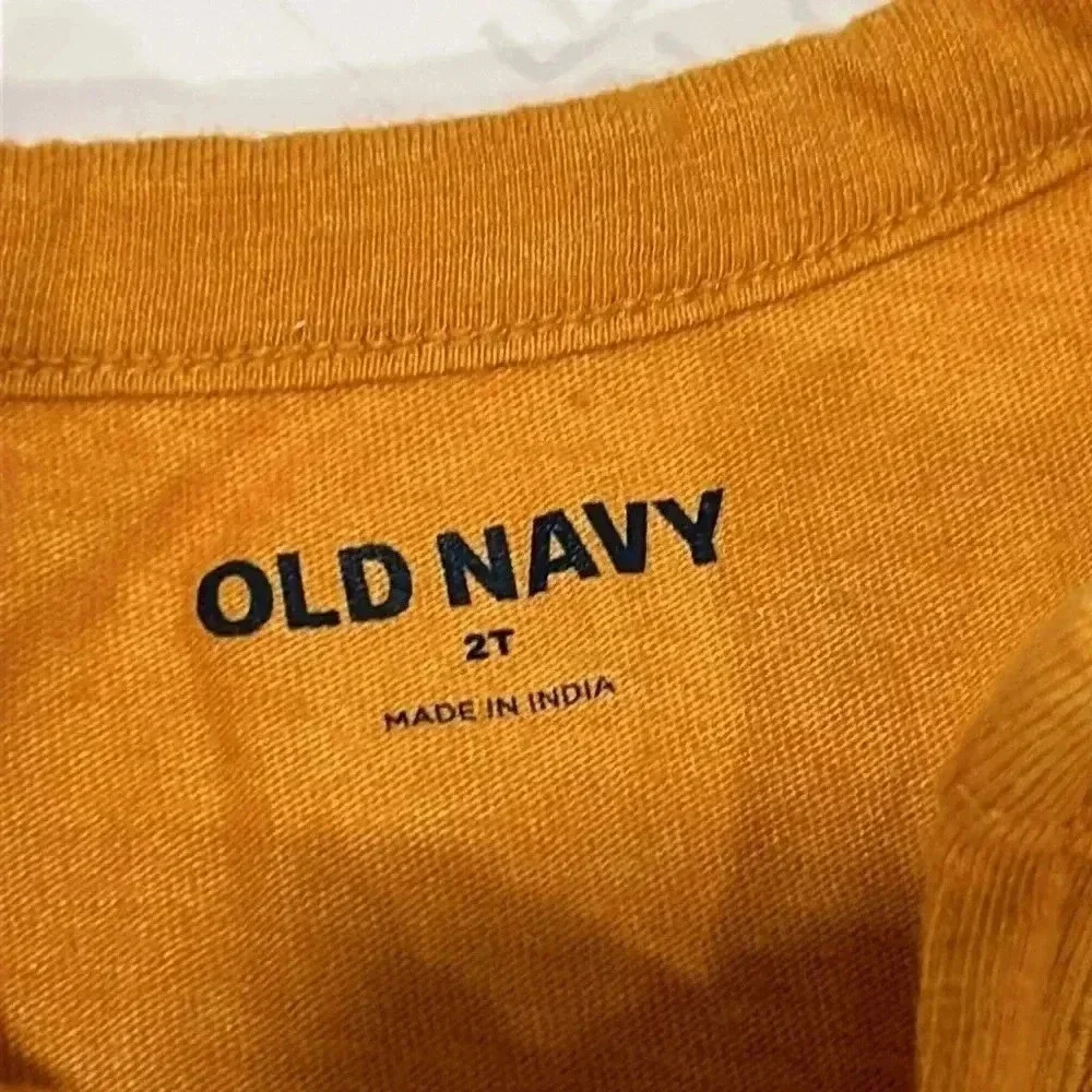 Old Navy shirt
